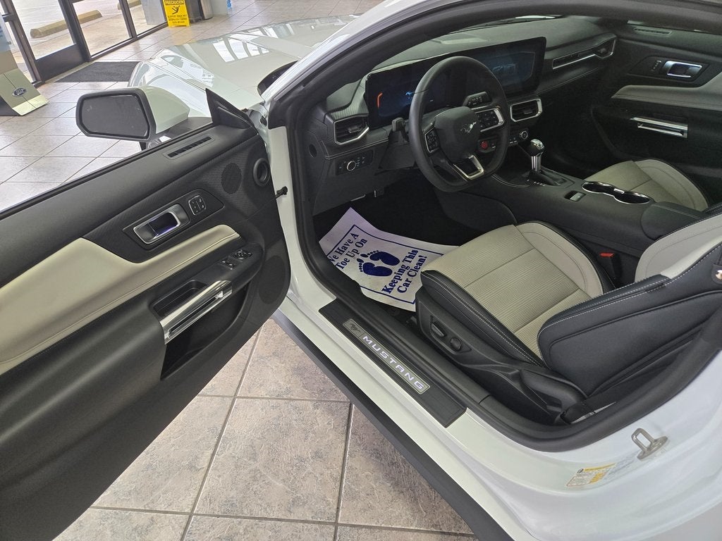 2025 Ford Mustang EcoBoost Premium