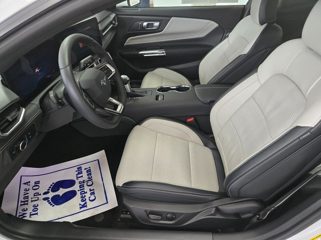 2025 Ford Mustang EcoBoost Premium