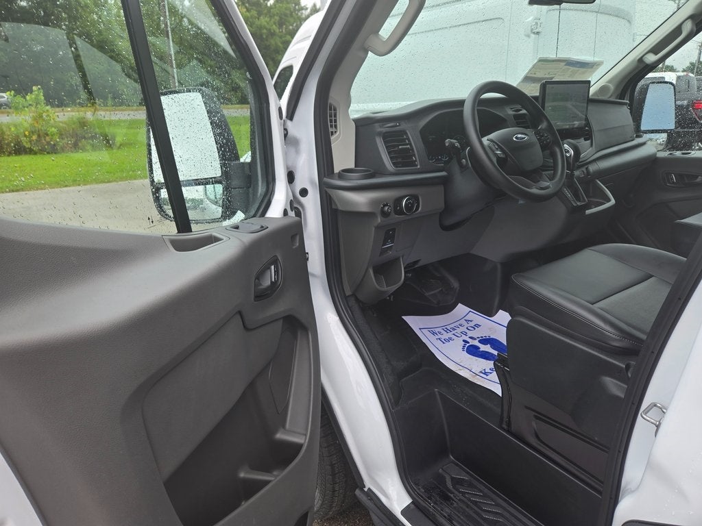 2025 Ford Transit-350 XL