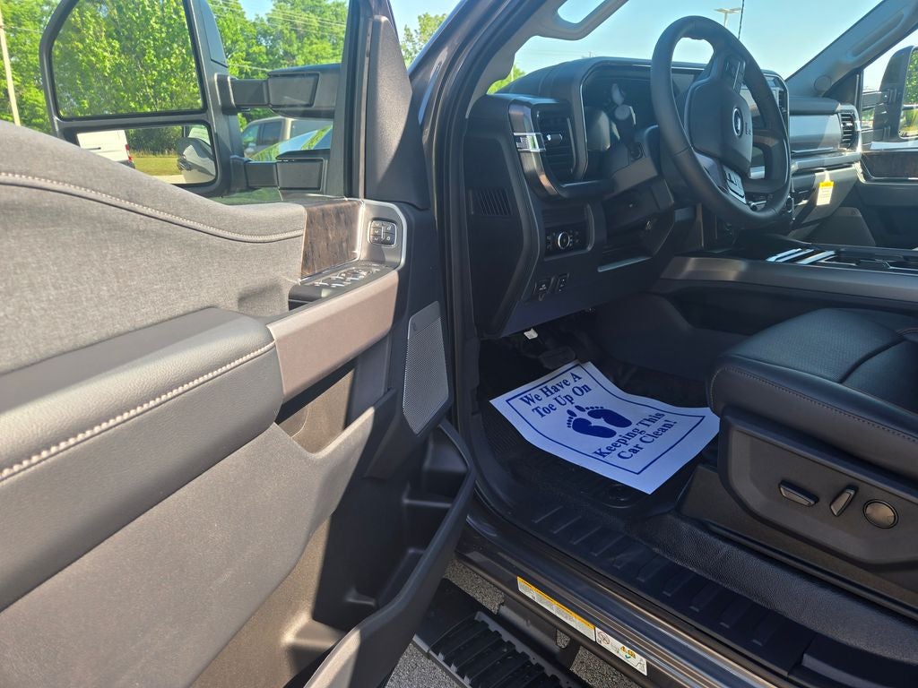 2026 Ford F-450SD DRW