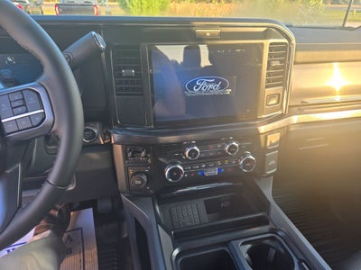 2027 Ford F-450SD Lariat DRW