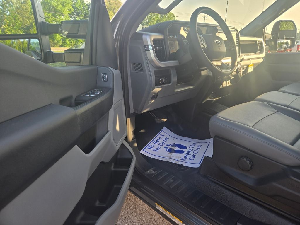 2026 Ford F-450SD DRW