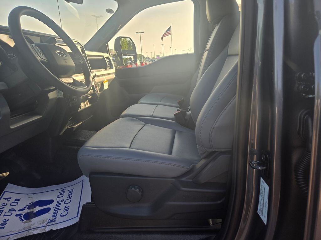 2026 Ford F-450SD DRW