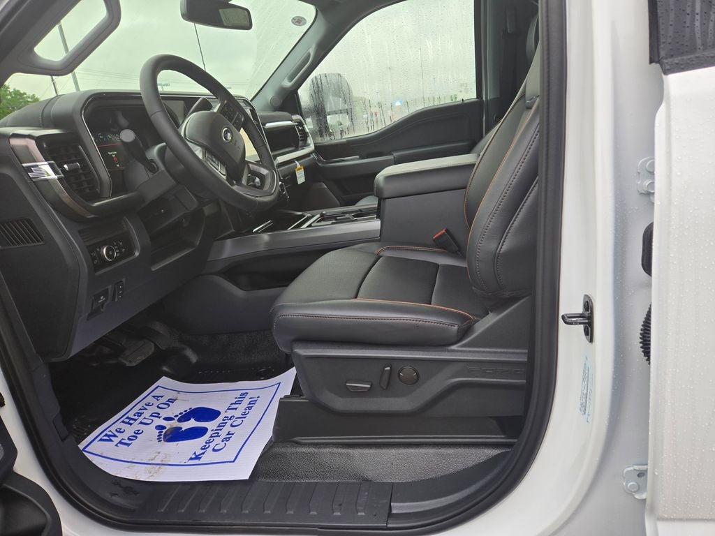 2026 Ford F-450SD DRW