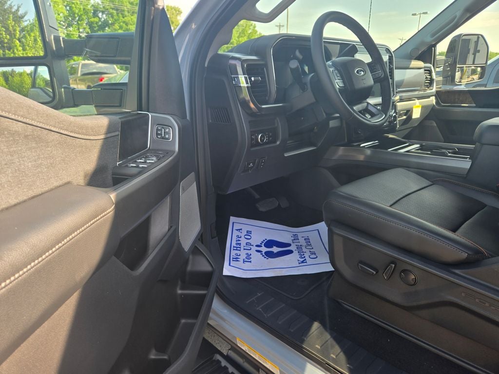 2026 Ford F-450SD DRW