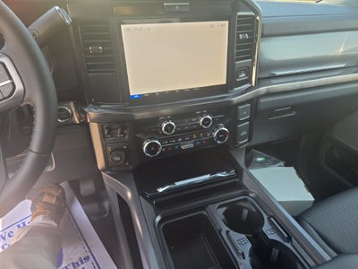 2027 Ford F-450SD Lariat DRW