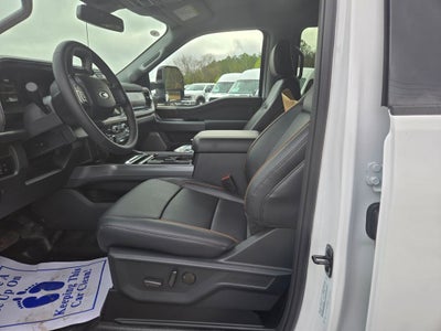 2026 Ford F-350SD Lariat DRW