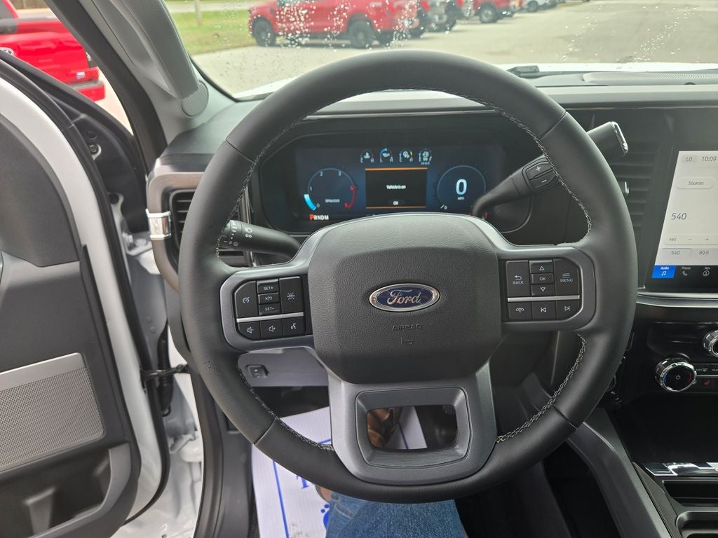 2026 Ford F-350SD Lariat DRW