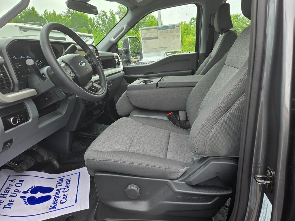 2025 Ford F-350SD XL DRW