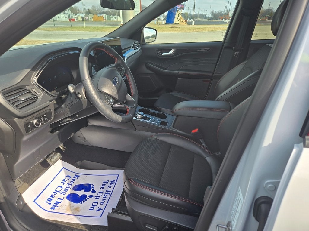 2025 Ford Escape ST-Line Select
