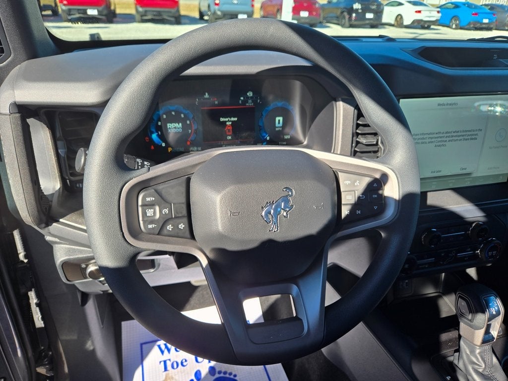 2025 Ford Bronco Base