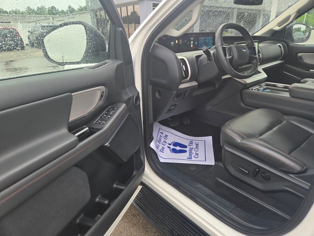 2025 Ford Expedition Max Active