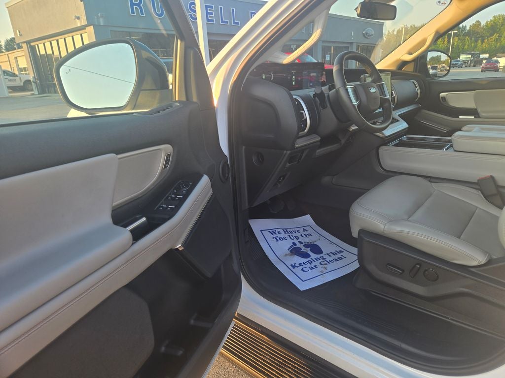 2025 Ford Expedition Max Active