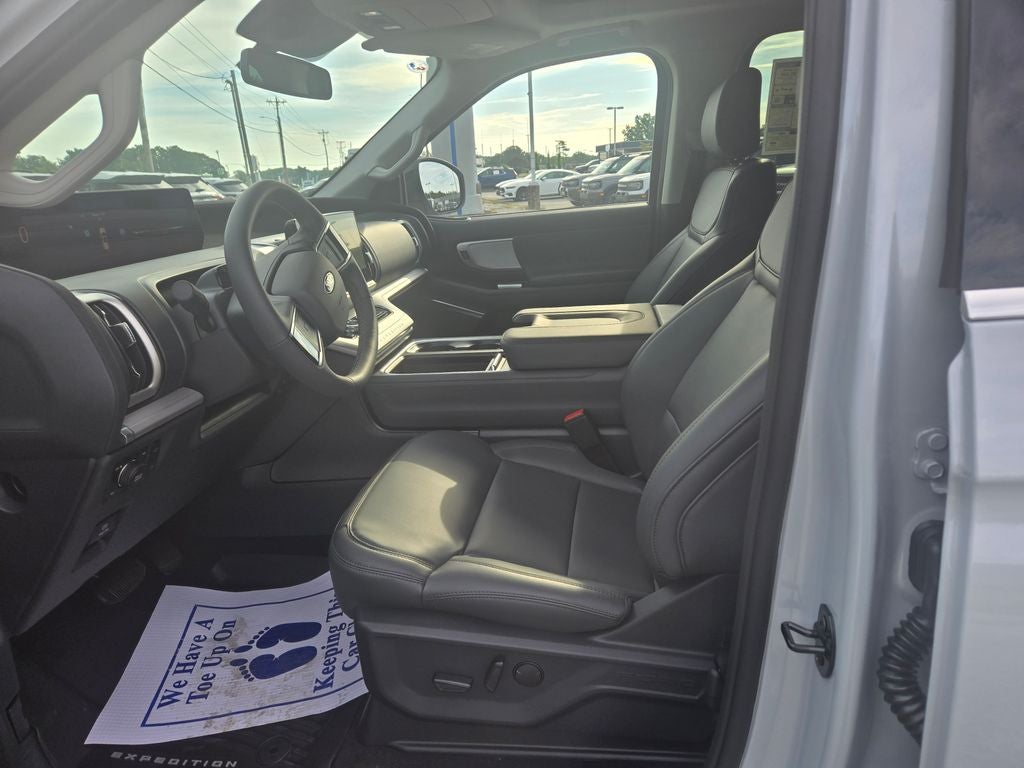 2026 Ford Expedition Max Active