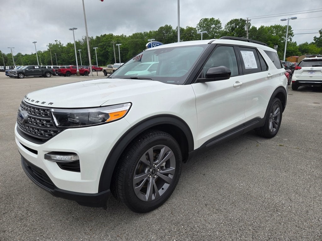 2023 Ford Explorer XLT