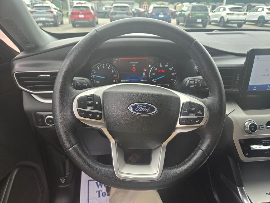 2023 Ford Explorer XLT