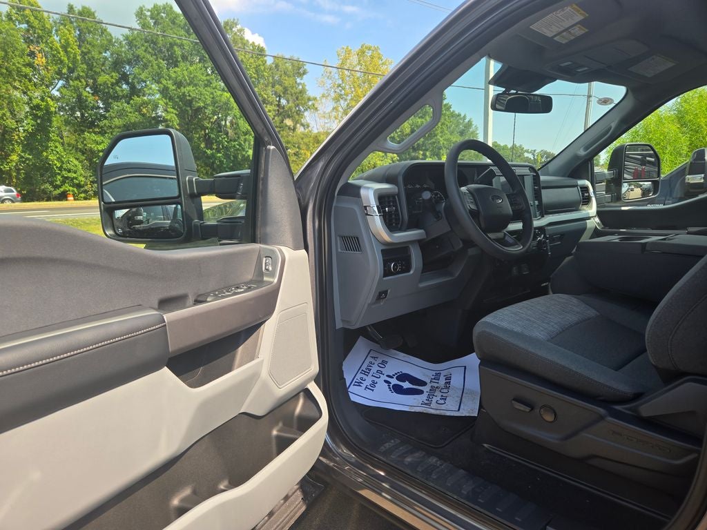 2027 Ford F-250SD XLT