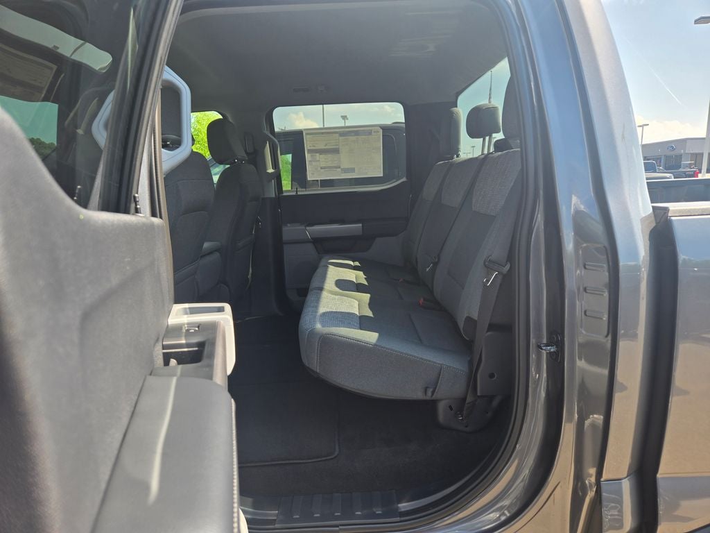 2027 Ford F-250SD XLT