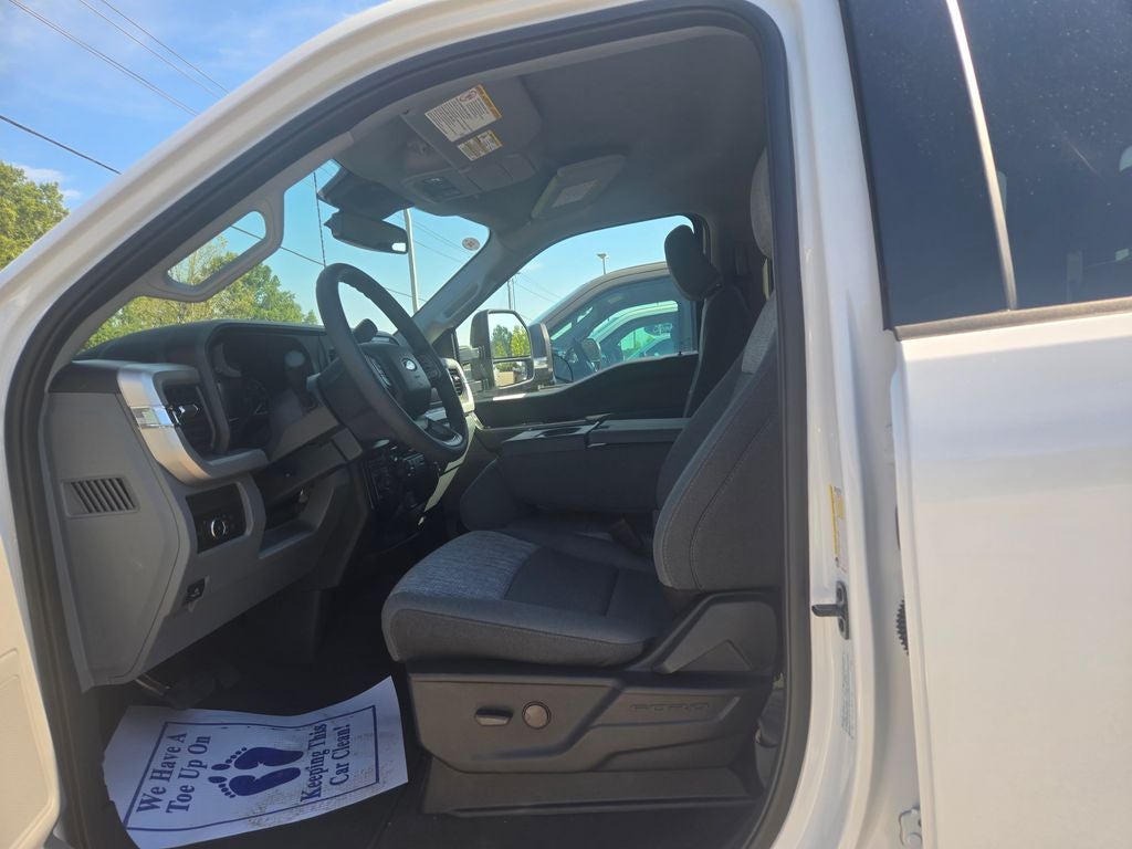 2027 Ford F-250SD XLT