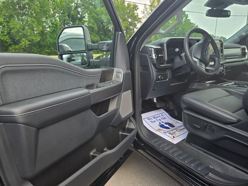 2027 Ford F-250SD Lariat