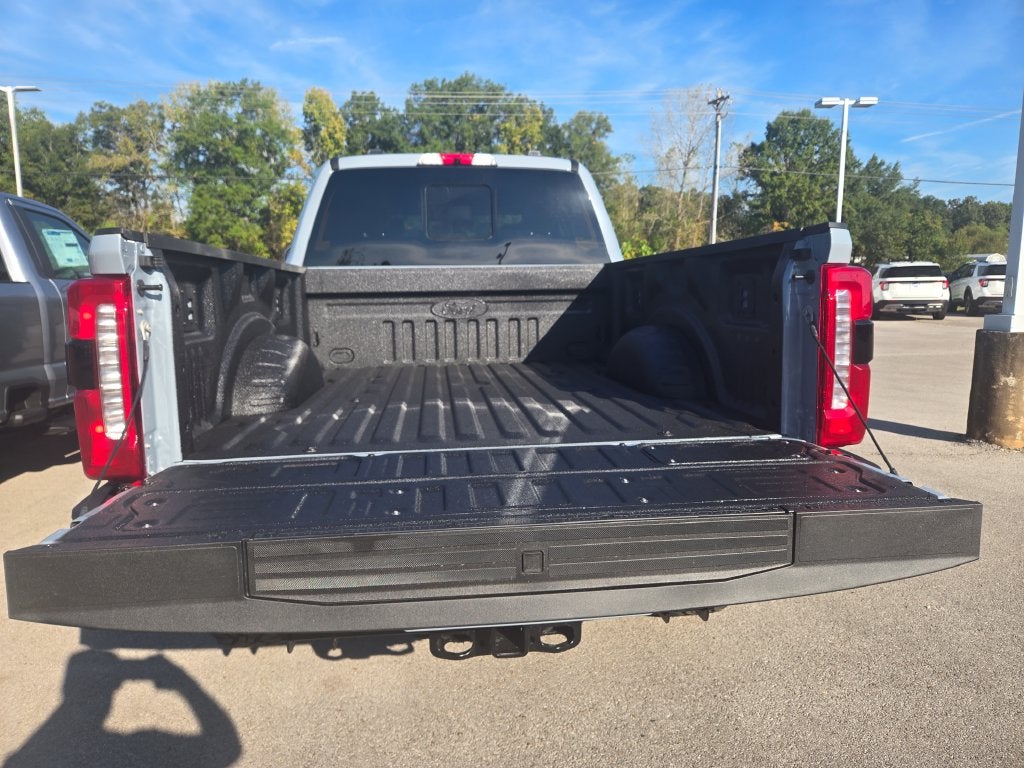 2027 Ford F-350SD Lariat
