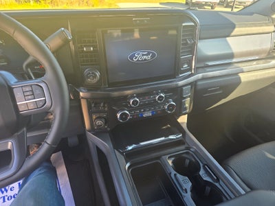 2027 Ford F-350SD Lariat