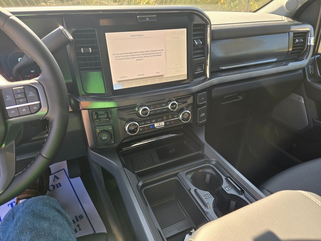 2026 Ford F-350SD Lariat