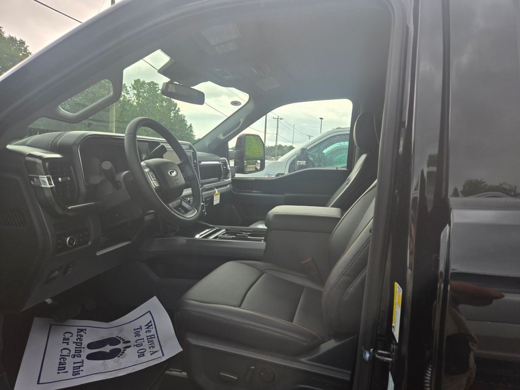 2026 Ford F-350SD Lariat