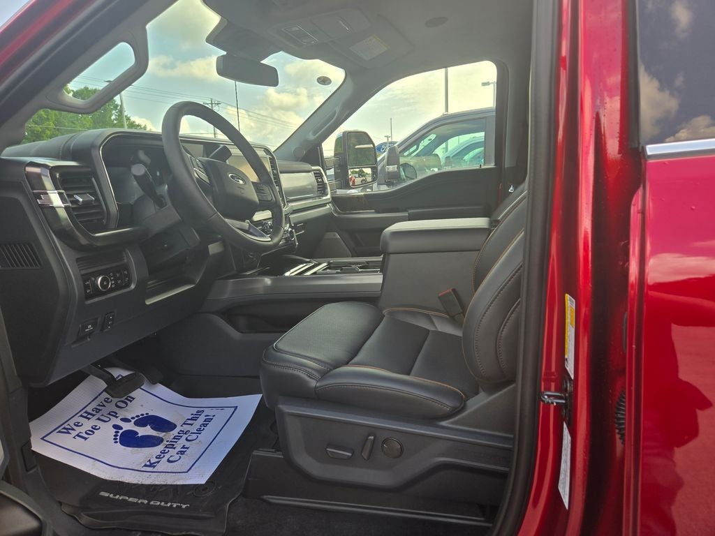 2026 Ford F-450SD Lariat DRW