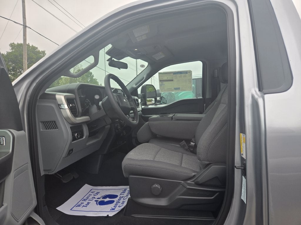 2027 Ford F-350SD XL