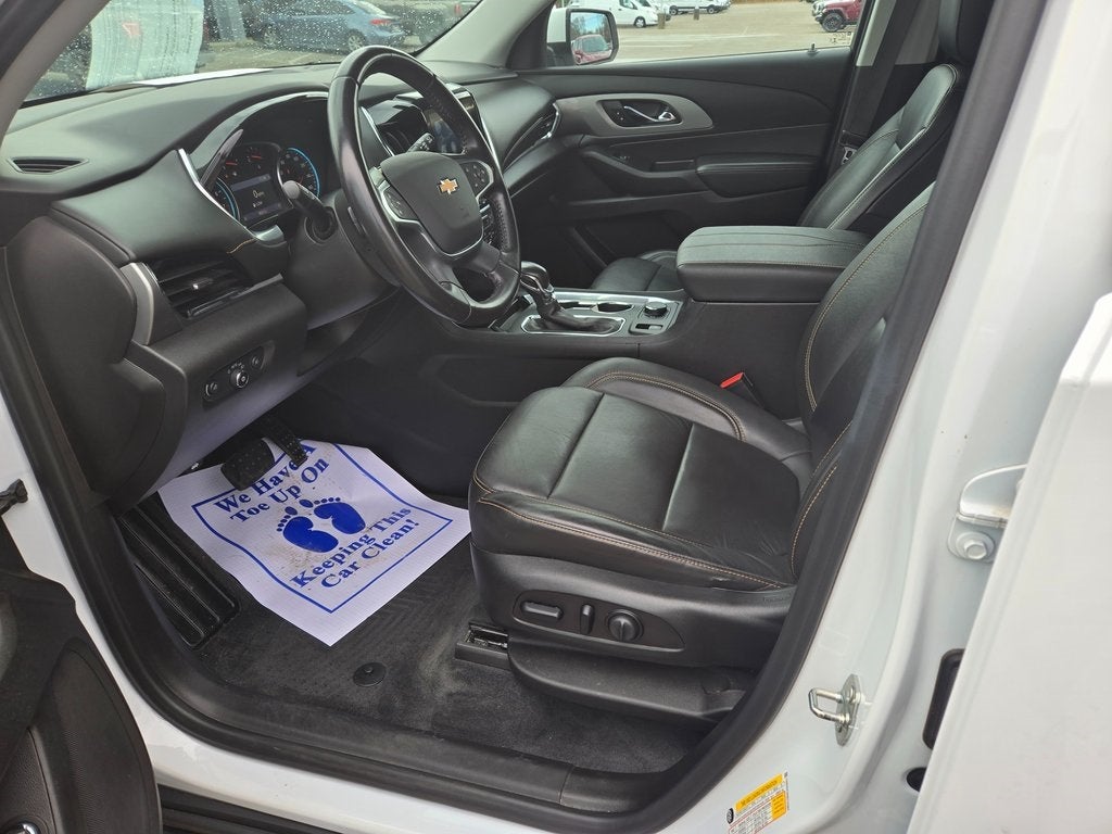 2021 Chevrolet Traverse LT Leather