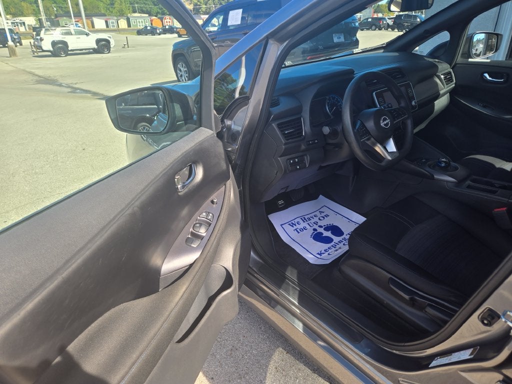 2023 Nissan Leaf S