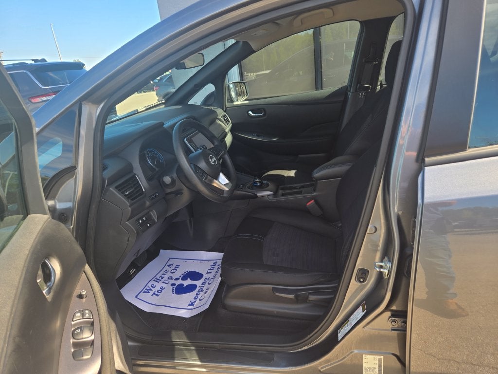 2023 Nissan Leaf S