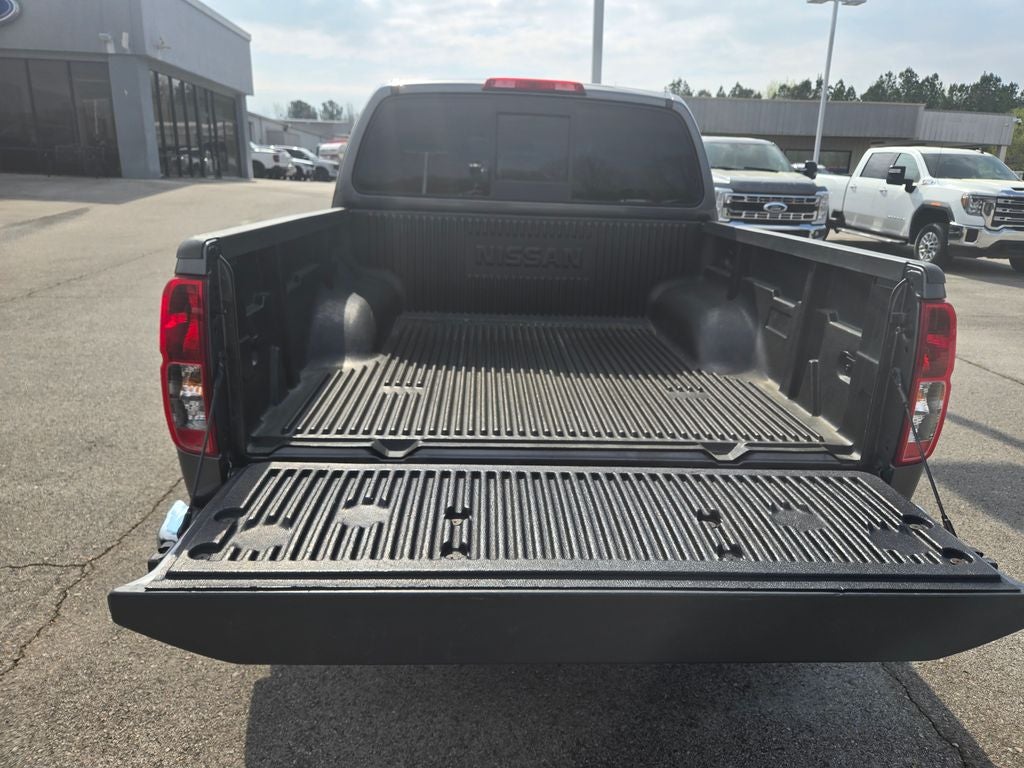 2021 Nissan Frontier SV