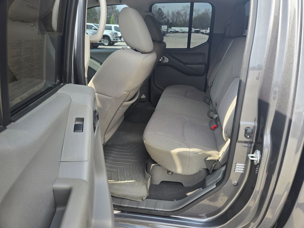 2021 Nissan Frontier SV