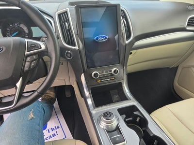 2021 Ford Edge Titanium