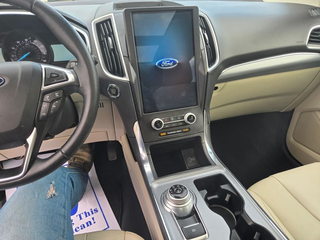 2021 Ford Edge Titanium