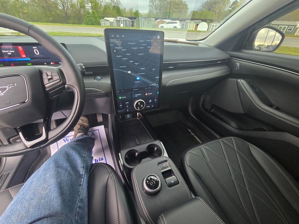 2024 Ford Mustang Mach-E Select