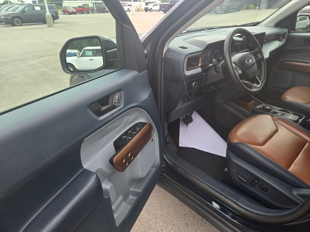 2023 Ford Maverick Lariat