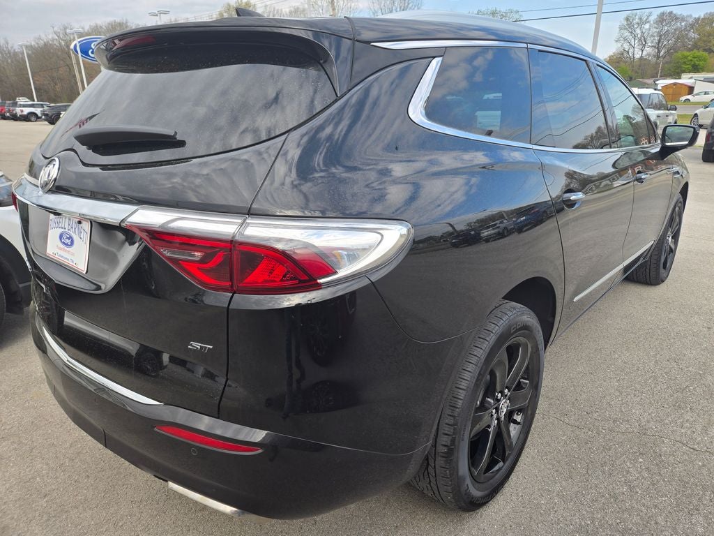 2024 Buick Enclave Essence