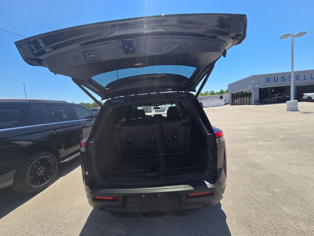 2025 Nissan Pathfinder Rock Creek