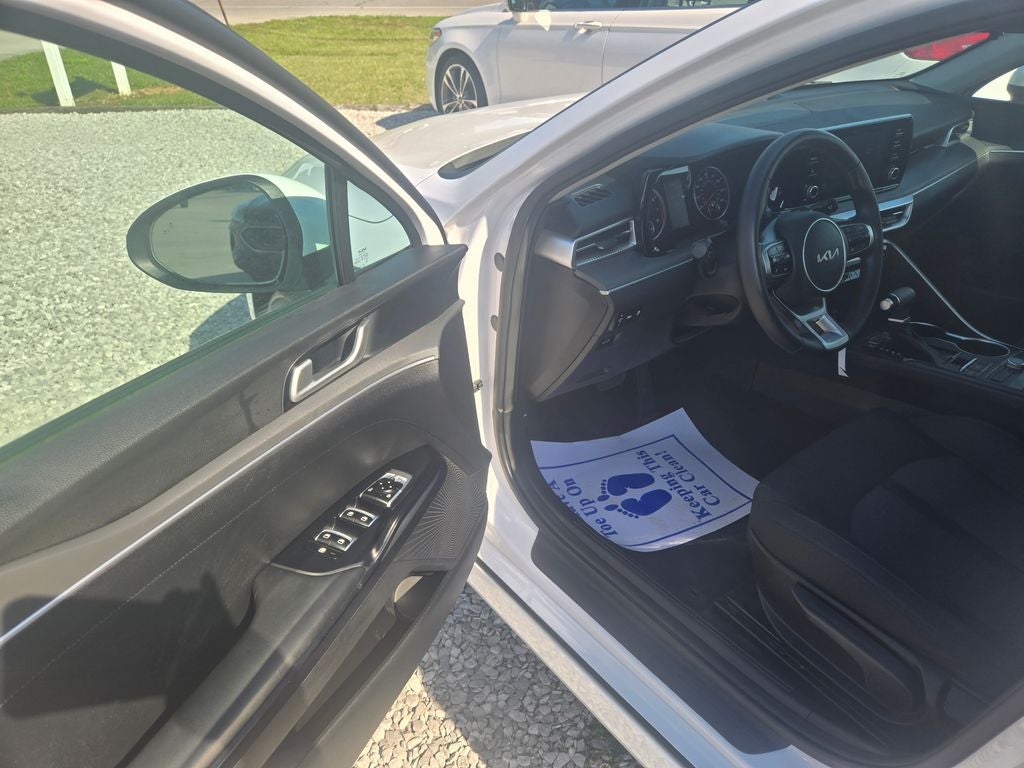 2022 Kia K5 LXS