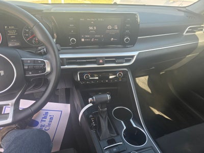 2022 Kia K5 LXS