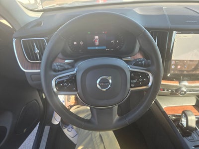 2024 Volvo XC60 B5 Plus Dark Theme