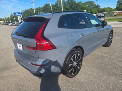 2024 Volvo XC60 B5 Plus Dark Theme