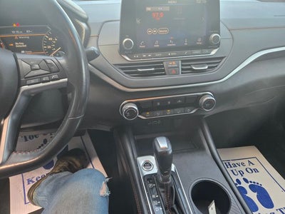 2022 Nissan Altima 2.5 SR