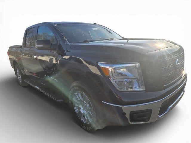 2019 Nissan Titan SV