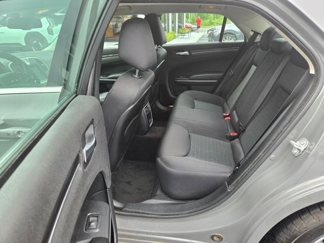 2019 Chrysler 300 Touring