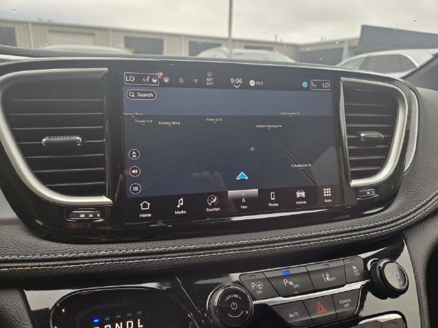 2024 Chrysler Pacifica Hybrid Select S Appearance