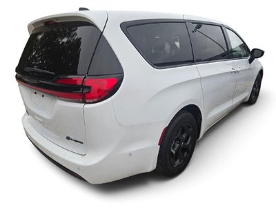 2024 Chrysler Pacifica Hybrid Select S Appearance